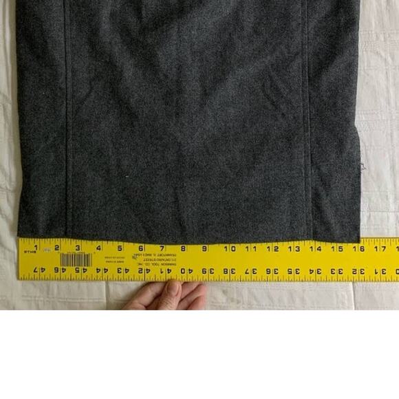 Chanel Pencil Skirt with Side Slit and Button-up Back - Picture 15 of 15